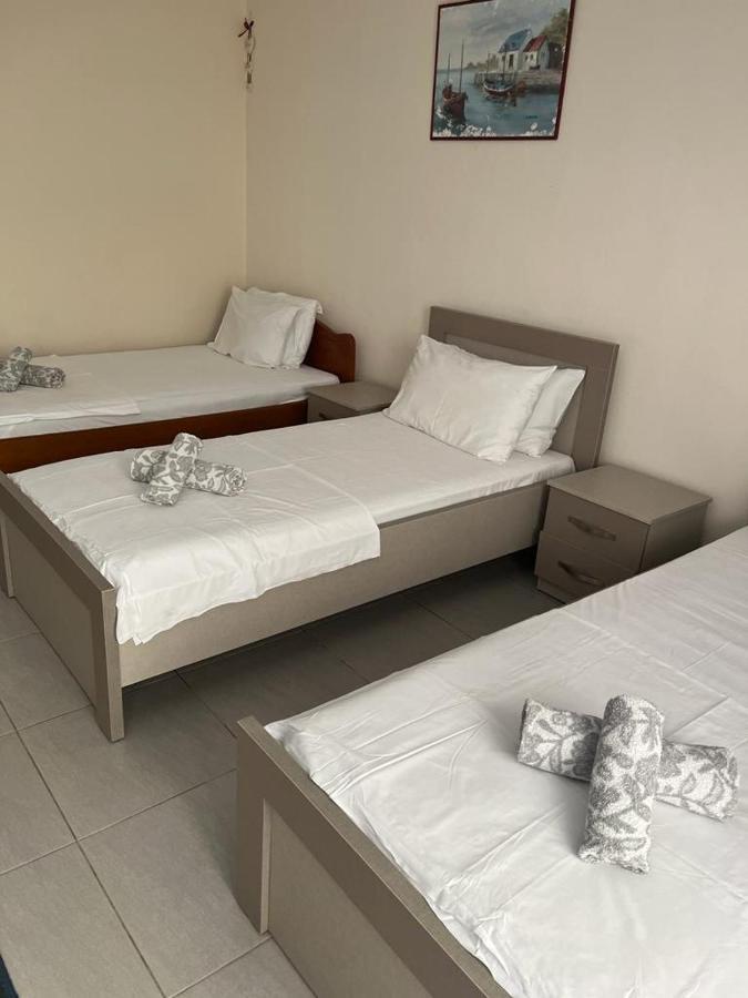 Riviera Rooms Sarandë Exterior foto