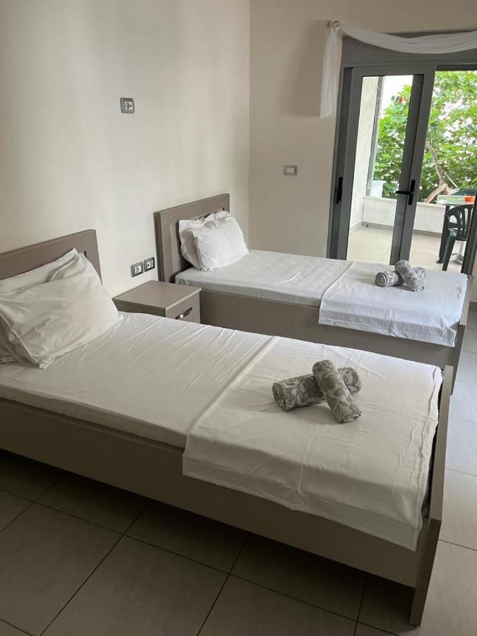 Riviera Rooms Sarandë Exterior foto