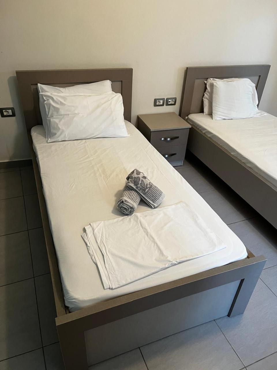 Riviera Rooms Sarandë Exterior foto